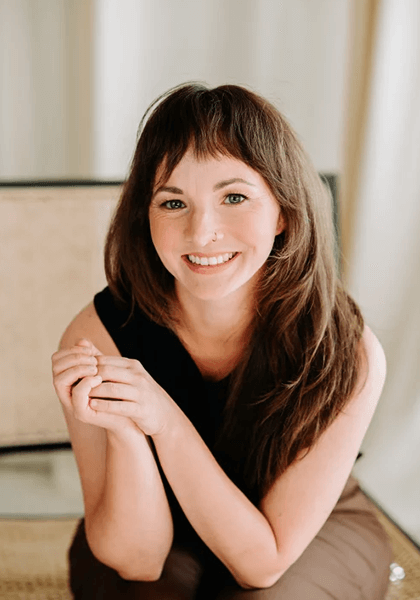 Isabelle - Therapist